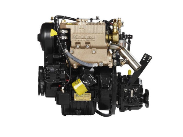 11 hp/8,1 kW Lombardini 2.0:1 LDW502M merimoottori